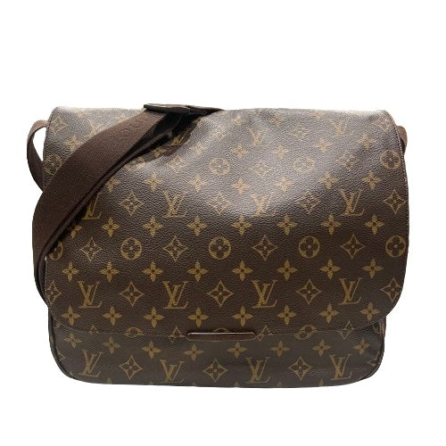 Louis popular Vuitton Monogram Beaubourg MM