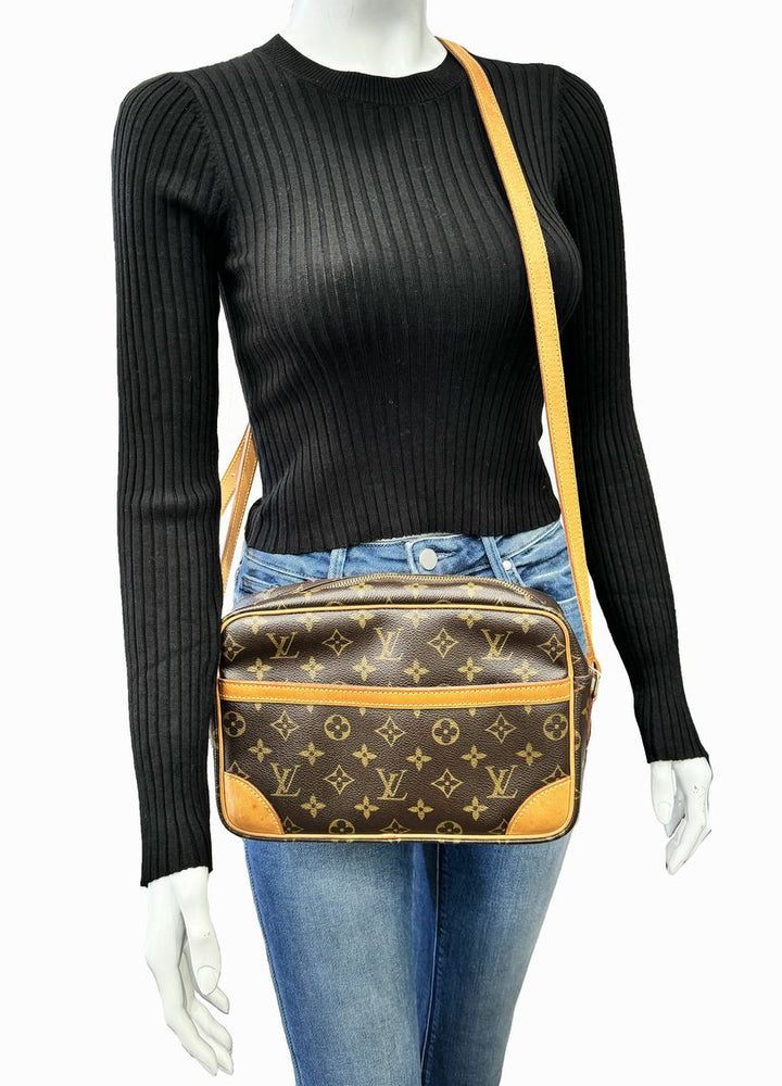 Louis Vuitton Trocadero 27 Crossbody