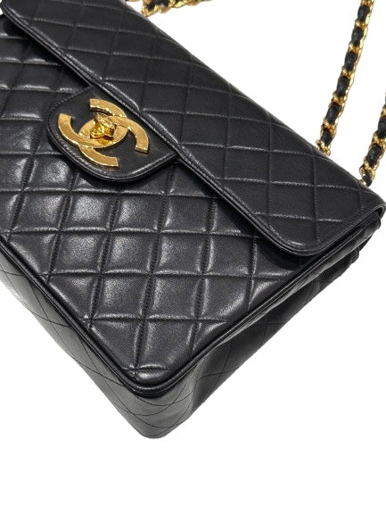 Chanel Vintage Jumbo Classic Flap