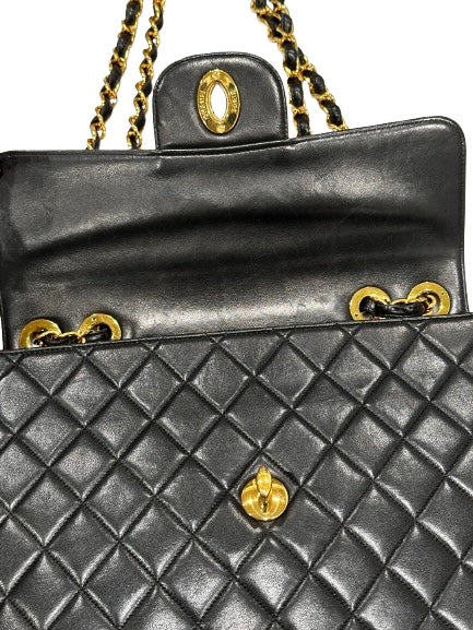 Chanel Vintage Jumbo Classic Flap