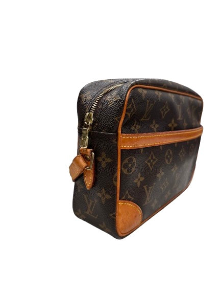 Louis Vuitton Trocadero 27 Crossbody